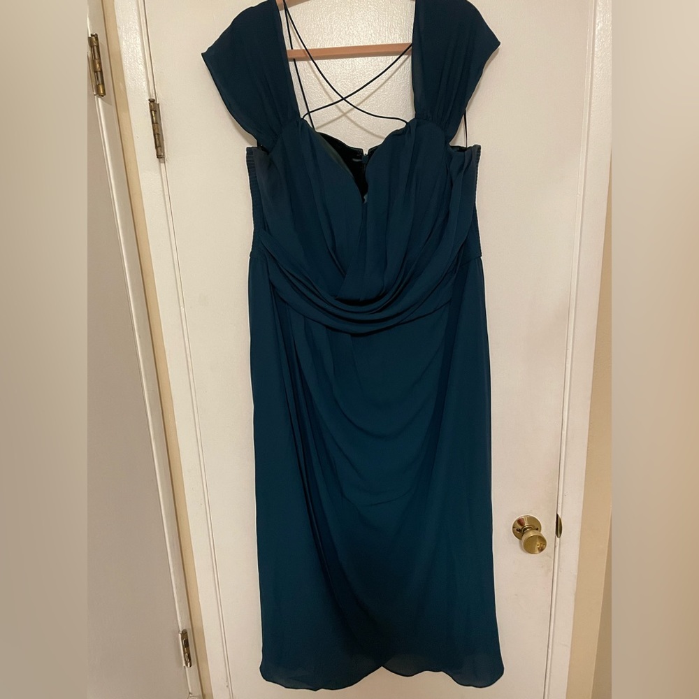 City Chic Entwine sz 22 Teal cocktail dress.